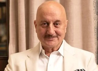 Anupam Kher gets emotional after visiting the late Satish Shah’s wife Madhu