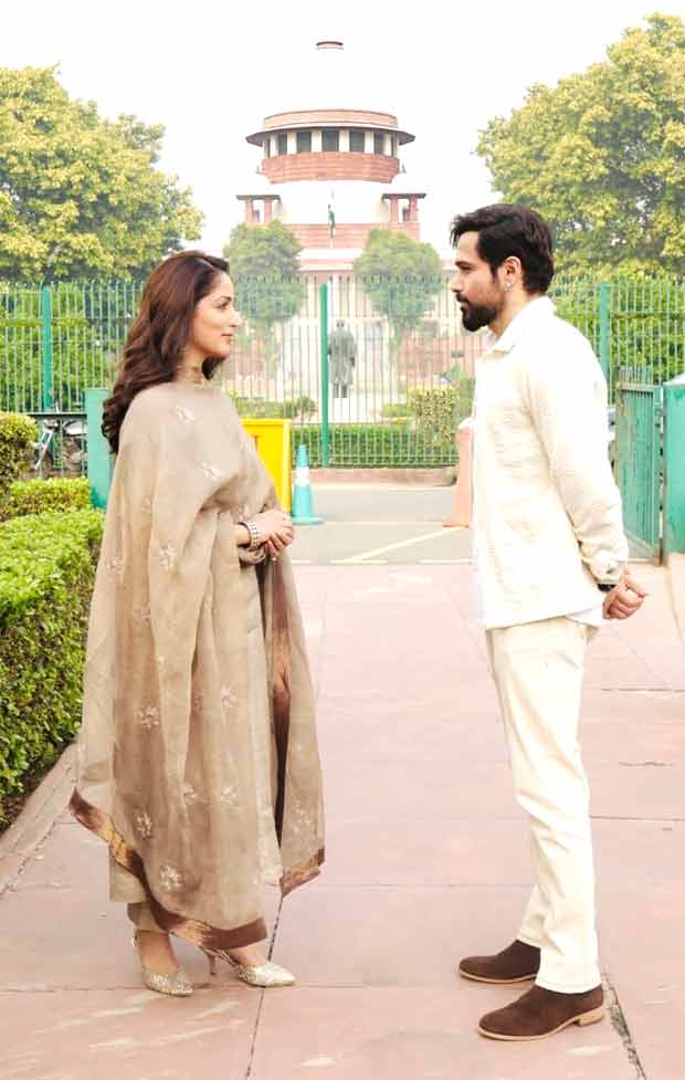 Emraan Hashmi and Yami Gautam Dhar kickstart Delhi promotions, visit Supreme Court of India to recreate poster
