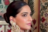 Festive Vibes ft. Sonam Kapoor