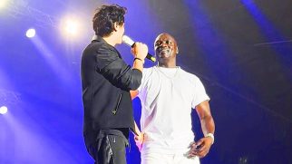 Akon’s HEARTFELT tribute to Aadesh Shrivastava in Mumbai!