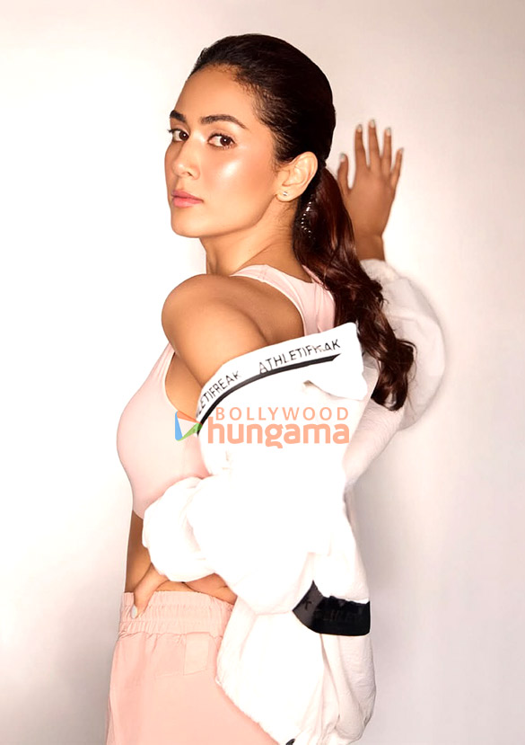 mira rajput kapoor 1 11