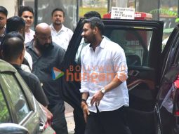 Photos: Ajay Devgn, Ranbir Kapoor, Saif Ali Khan, Alia Bhatt, Karisma Kapoor and others snapped at Sunny Deol’s house in Juhu