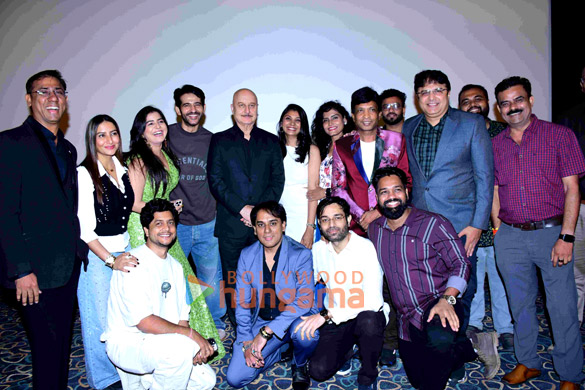 photos anupam kher hiten tejwani shikha malhotra and others grace the special screening of mano ya na mano 5
