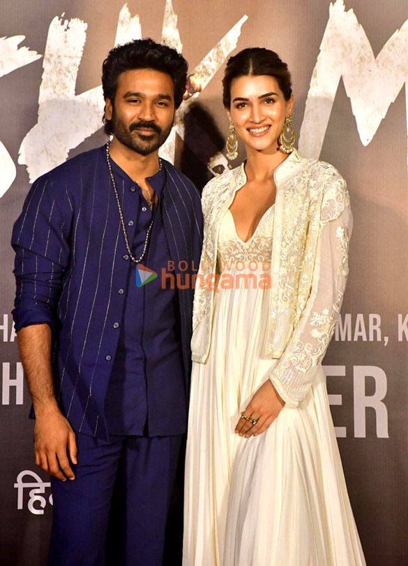 photos dhanush kriti sanon and others grace the trailer launch of tere ishk mein 6 2