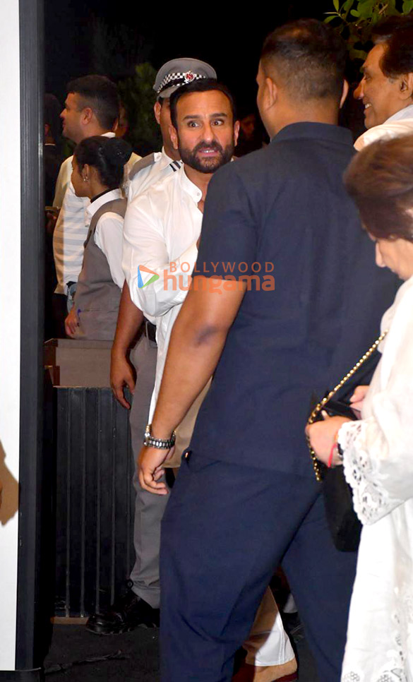 photos hrithik roshan saba azad jeetendra jackie shroff zayed khan sanjay khan and others attend late zarine katrak khans prayer meet 917 3