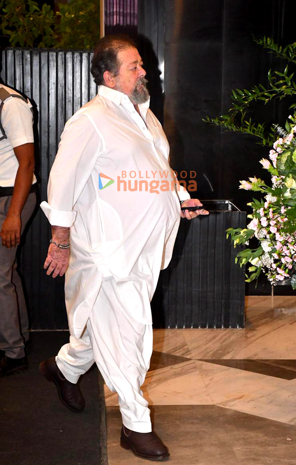 photos hrithik roshan saba azad jeetendra jackie shroff zayed khan sanjay khan and others attend late zarine katrak khans prayer meet 917 6