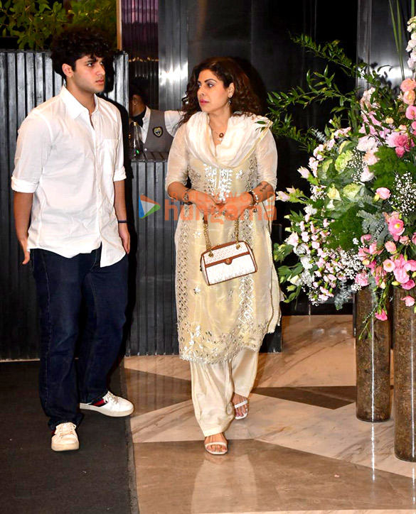 photos hrithik roshan saba azad jeetendra jackie shroff zayed khan sanjay khan and others attend late zarine katrak khans prayer meet 917 7