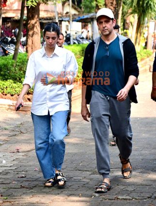 Photos: Hrithik Roshan, Saba Azad and others attend Zarine Khan’s condolence