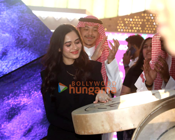 photos kareena kapoor khan kartik aaryan ananya panday and jannat zubair rahmani snapped at spectacular saudi event in mumbai 9