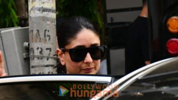 Photos: Kareena Kapoor Khan snapped at a shoot location in Bandra