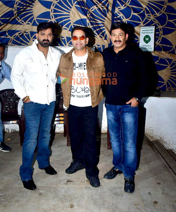 Photos: Manoj Tiwari, Pawan Singh and others snapped on the sets of The Kapil Sharma Show Photos: Manoj Tiwari, Pawan Singh and others snapped on the sets of The Kapil Sharma Show
