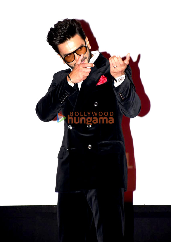 photos ranveer singh r madhavan arjun rampal and others snapped at the trailer launch of dhurandhar 2 5