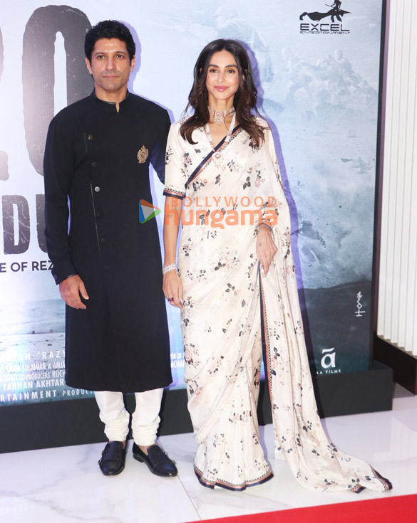 photos ranveer singh tiger shroff karan johar arjun kapoor and others grace the premiere of 120 bahadur 1