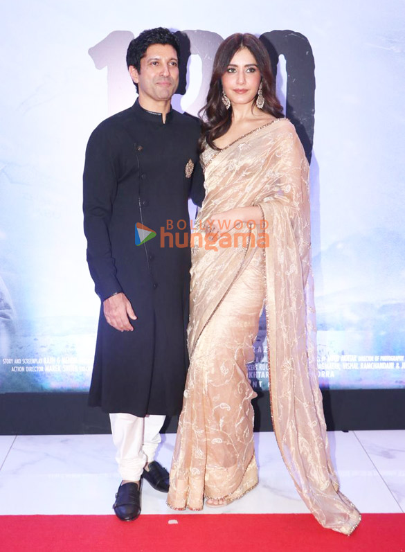 photos ranveer singh tiger shroff karan johar arjun kapoor and others grace the premiere of 120 bahadur 11