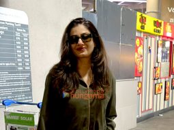Photos: Raveena Tandon and Mika Singh snapped at the airport