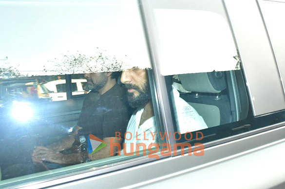 photos salman khan aamir khan amitabh bachchan abhishek bachchan and others snapped attending late dharmendras last rites 55809 4