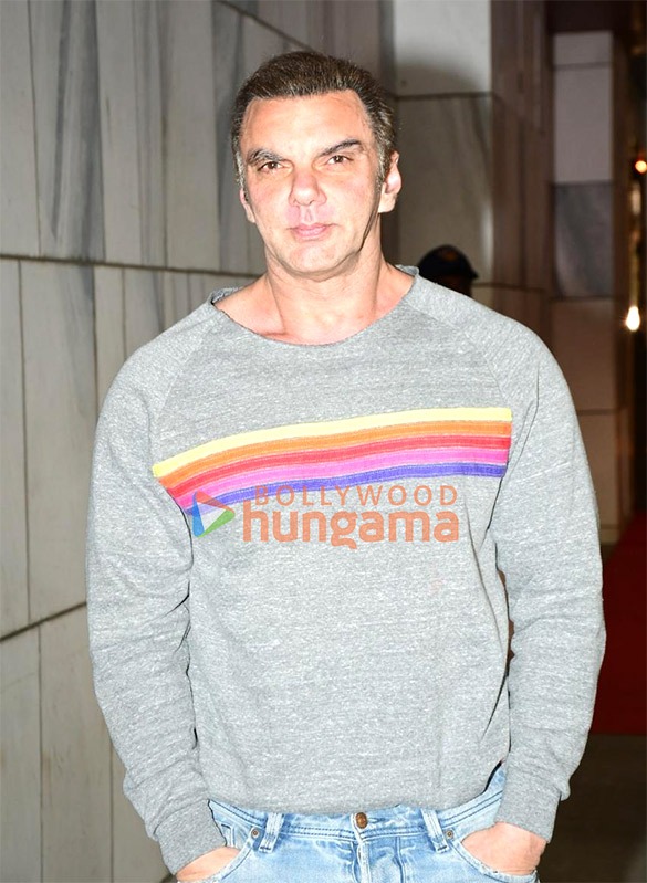 photos sohail khan rekha alizeh agnihotri waheeda rehman and asha parekh attend helens birthday 3
