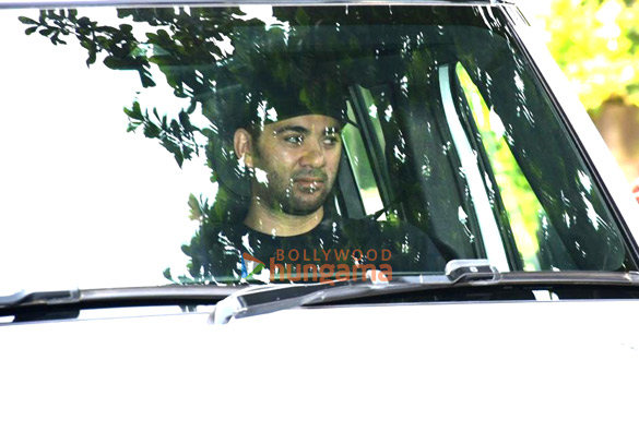 photos sunny deol and karan deol snapped outside breach candy hospital 5