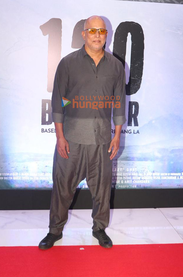 photos tiger shroff karan johar arjun kapoor and others grace the premiere of 120 bahadur 1222 9