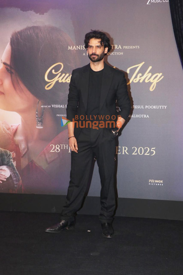 photos vijay varma fatima sana shaikh manish malhotra and others grace the premiere of gustaakh ishq 1126 38