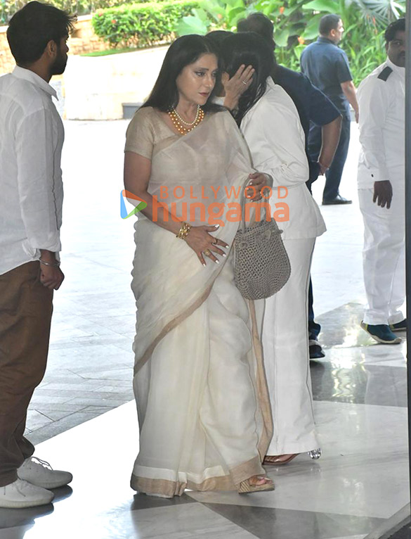 photos zayed khan sanjay khan and others attend late zarine katrak khans prayer meet 612 5