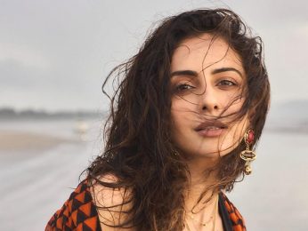 Rakul Preet Singh warns fans about imposter using her name on WhatsApp: “Kindly block” Rakul Preet Singh warns fans about imposter using her name on WhatsApp: “Kindly block”