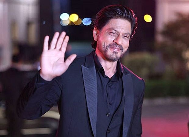 From Akshay Kumar to Shashi Tharoor: Shah Rukh Khan drops playful birthday replies!