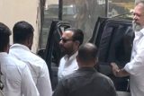 Saif Ali Khan attending Dharmendra Ji’s last rites