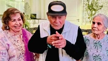 Salim Khan rings in his 90th birthday with Helen and Salma in heartwarming family celebration; Arpita Khan pens note!