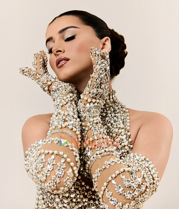 tara sutaria 2 174