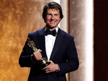 Tom Cruise receives first-ever Oscar at governor’s awards, delivers emotional speech on the power and magic of cinema Tom Cruise receives first-ever Oscar at governor’s awards, delivers emotional speech on the power and magic of cinema