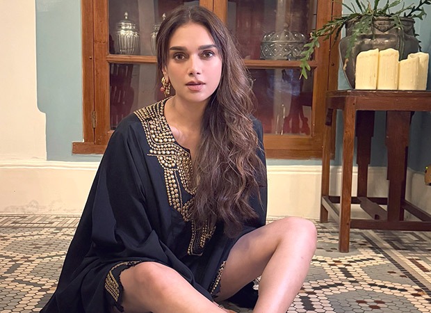 Aditi Rao Hydari mesmerises in a black kaftan, captions it “Grounded!”