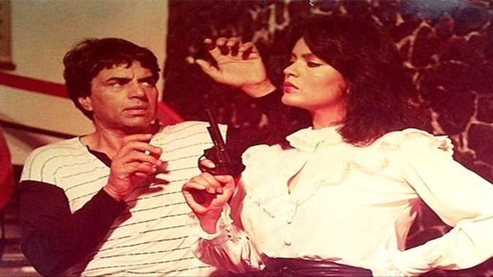 Zeenat Aman says goodbye to Dharmendra in heartfelt post: “I am so sad, the world lost a jewel”