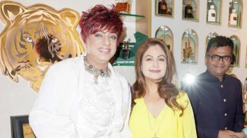 Vishal Jethwa, Ayesha Jhulka, Aarti Chhabria and others at Re-Opening of Rohit Verma’s store in Juhu