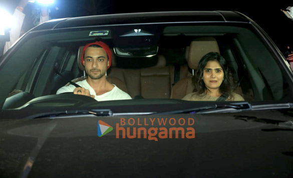 celebs snapped at salman khans birthday bash at his farmhouse in panvel 5
