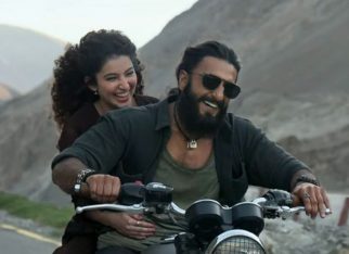 HISTORY! Dhurandhar SMASHES Rs. 55 cr. on Day 9; crosses Rs. 300 cr. – Biggest 2nd Saturday EVER!