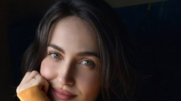 Celeb Photos Of Elli AvrRam