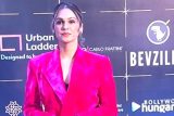 Isha Koppikar slays in pink at Bollywood Hungama’s OTT India Fest 2025