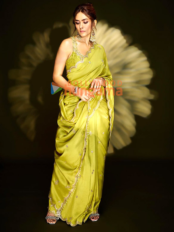 mrunal thakur 5 64
