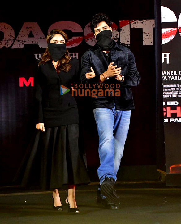 photos adivi sesh mrunal thakur anurag kashyap and others grace the teaser launch of dacoit 9