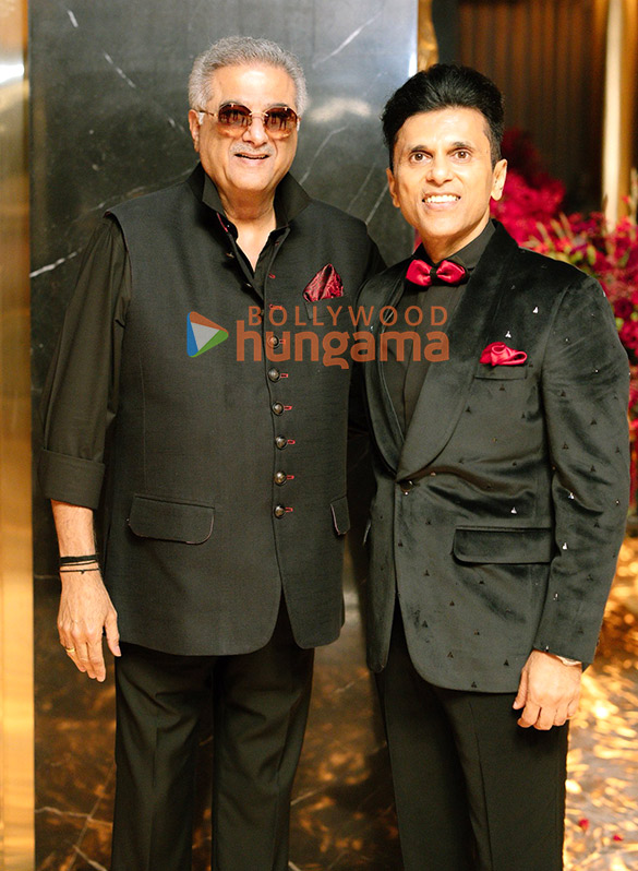 photos ajay devgn tiger shroff shriya saran elli avrram and others attend anand pandits birthday bash 7 3