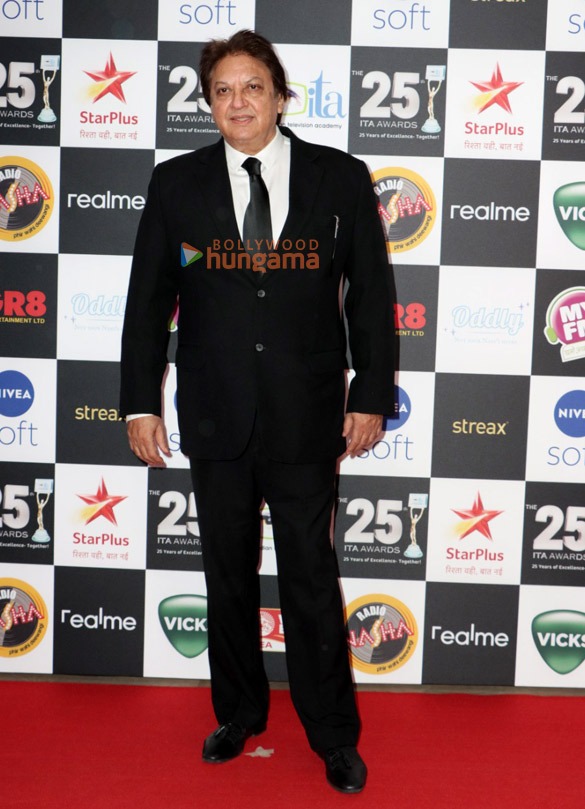 photos alia bhatt daisy shah manoj bajpayee and others grace the red carpet of the 25th ita awards 1 4