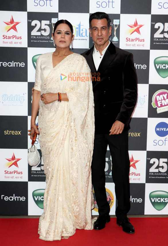 photos alia bhatt daisy shah manoj bajpayee and others grace the red carpet of the 25th ita awards 12
