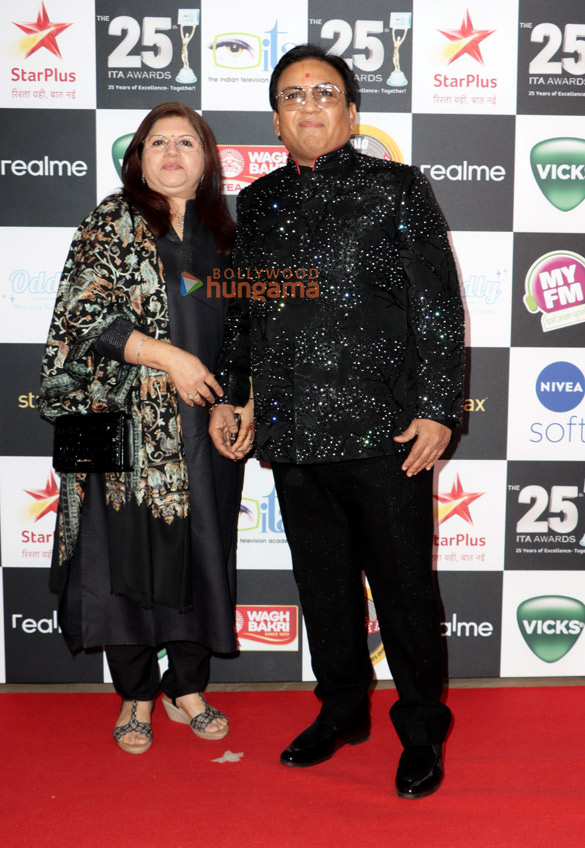 photos alia bhatt daisy shah manoj bajpayee and others grace the red carpet of the 25th ita awards 21