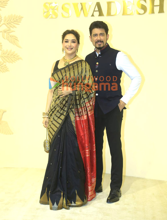photos ananya panday janhvi kapoor gauri khan jackie shroff and others snapped at swadesh event 11