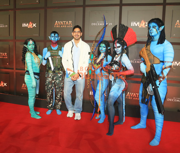 photos ayan mukerji atlee kumar and others grace the premiere of avatar fire and ash 1