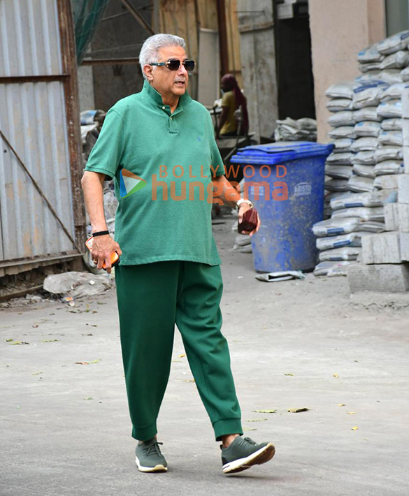 photos boney kapoor snapped walking on the street in khar 1