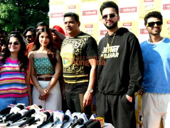 Photos: Elvish Yadav, Emiway Bantai and others attend Malad Masti Season 9 Photos: Elvish Yadav, Emiway Bantai and others attend Malad Masti Season 9