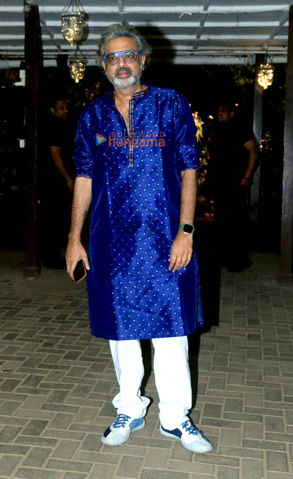 photos hrithik roshan saba azad pashmina roshan and others attend eshaan roshans wedding function 1