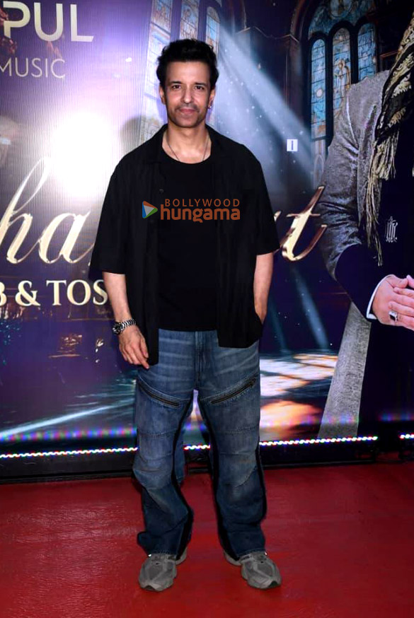 photos john abraham sonu nigam neil nitin mukesh and others attend the grand release of roohaniyat 16